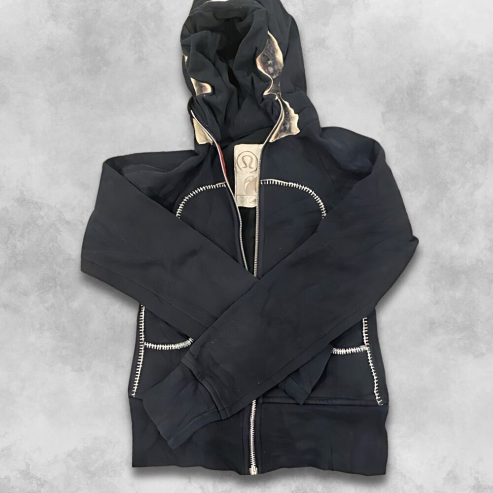 Lululemon Limited Edition Scuba Hoodie Wool Trim Detailing Zip Closure Black XS